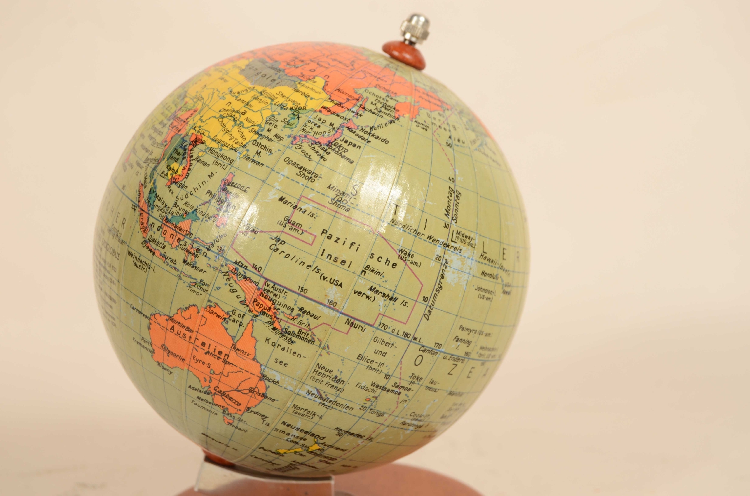 Antique globes-world maps/8032-Small Terrestrial Globe