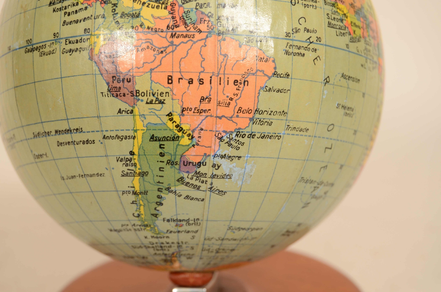 Antique globes-world maps/8032-Small Terrestrial Globe