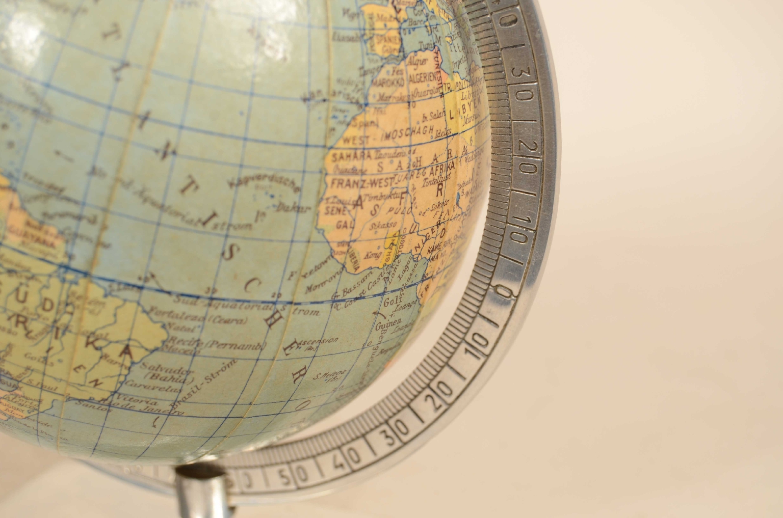 Antique globes-world maps/8035-Small Terrestrial Globe