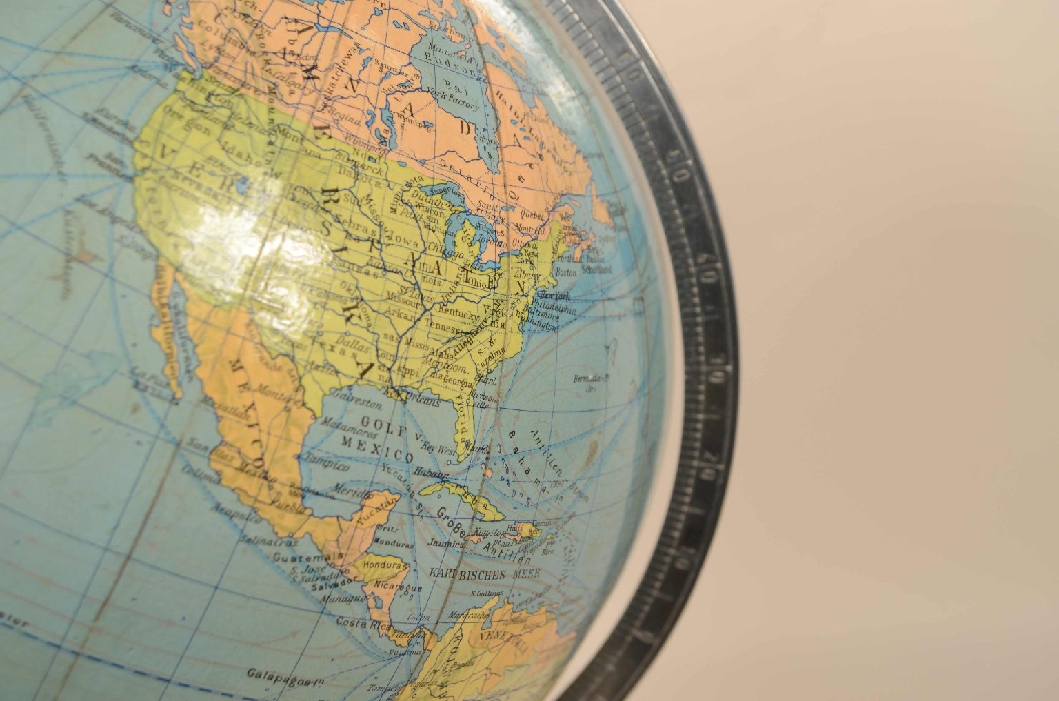 Antique globes-world maps/8046-Terrestrial Globe