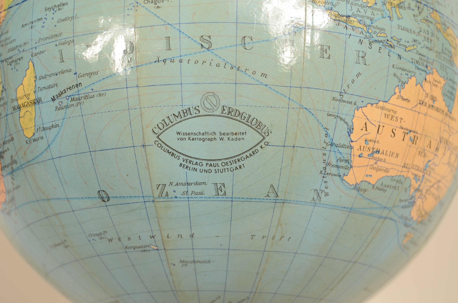 Antique globes-world maps/8046-Terrestrial Globe