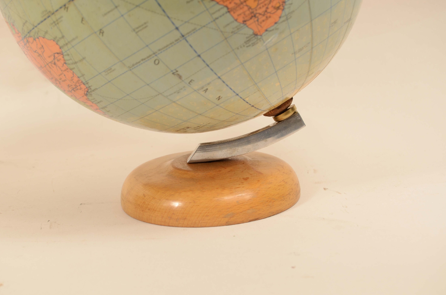 Globi-mappamondi antichi/8052-Globo Terrestre
