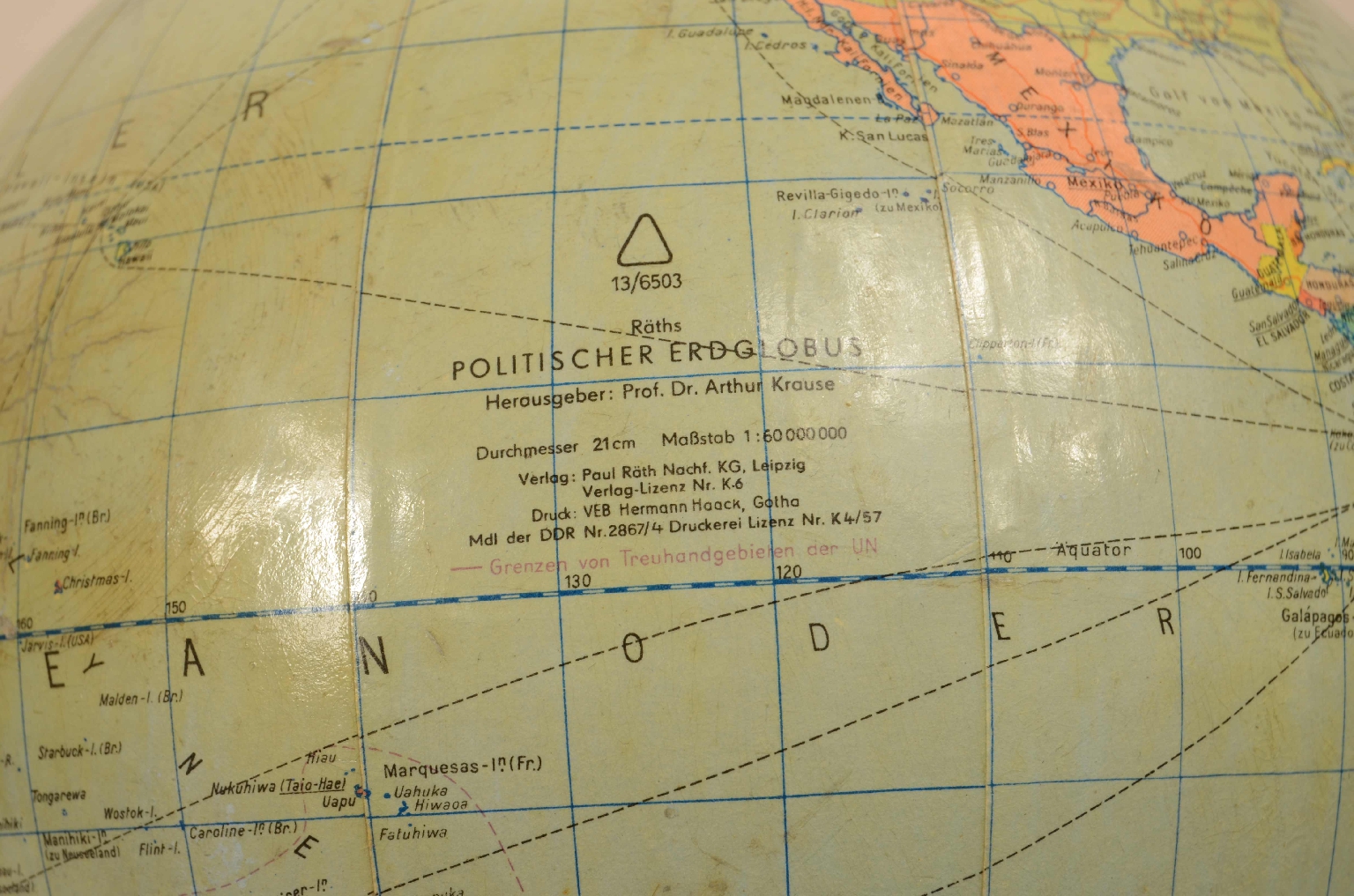 Globi-mappamondi antichi/8052-Globo Terrestre