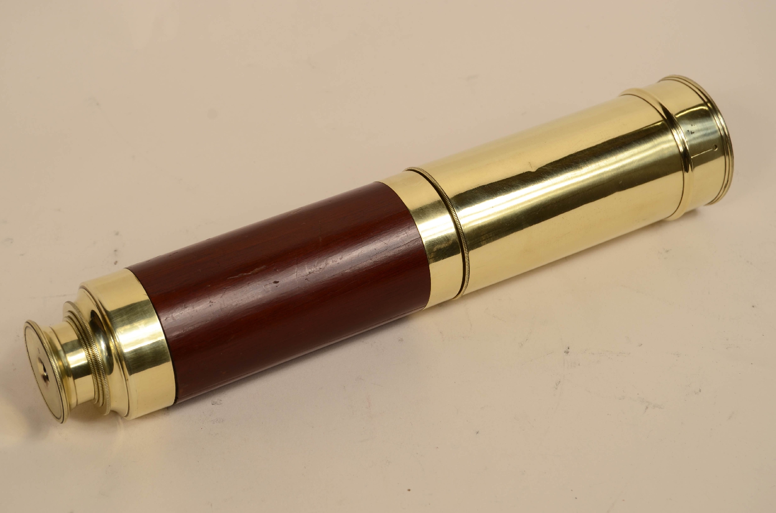 Nautical antiques/8058-Antique Telescope