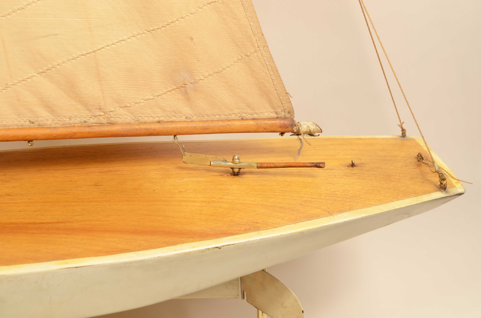 Old ship models/8092b-POnd Model