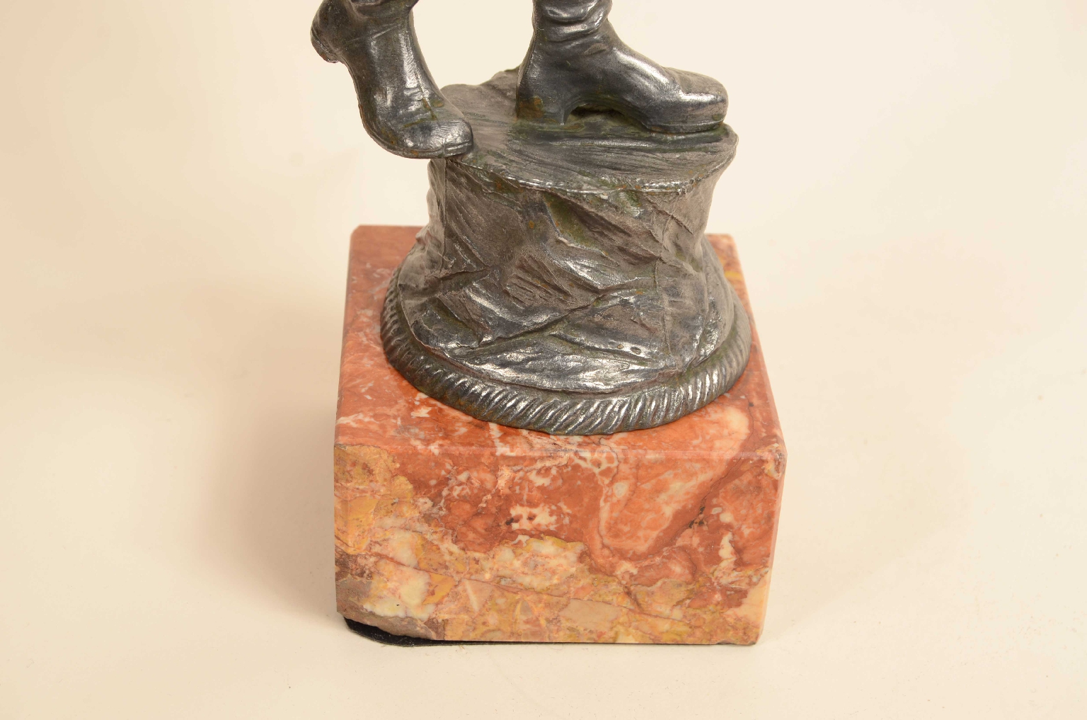 Antiquariato nautico/8095a-Scultura Marinaio