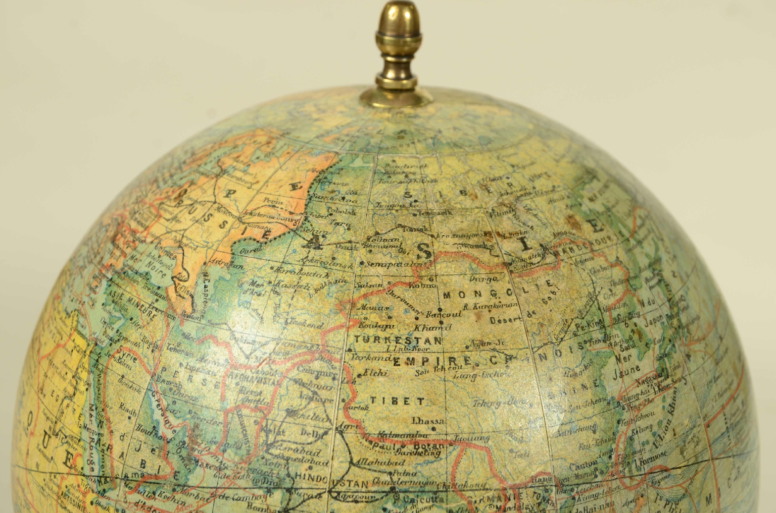 Antique globes-world maps/8099-Terrestrial Globe