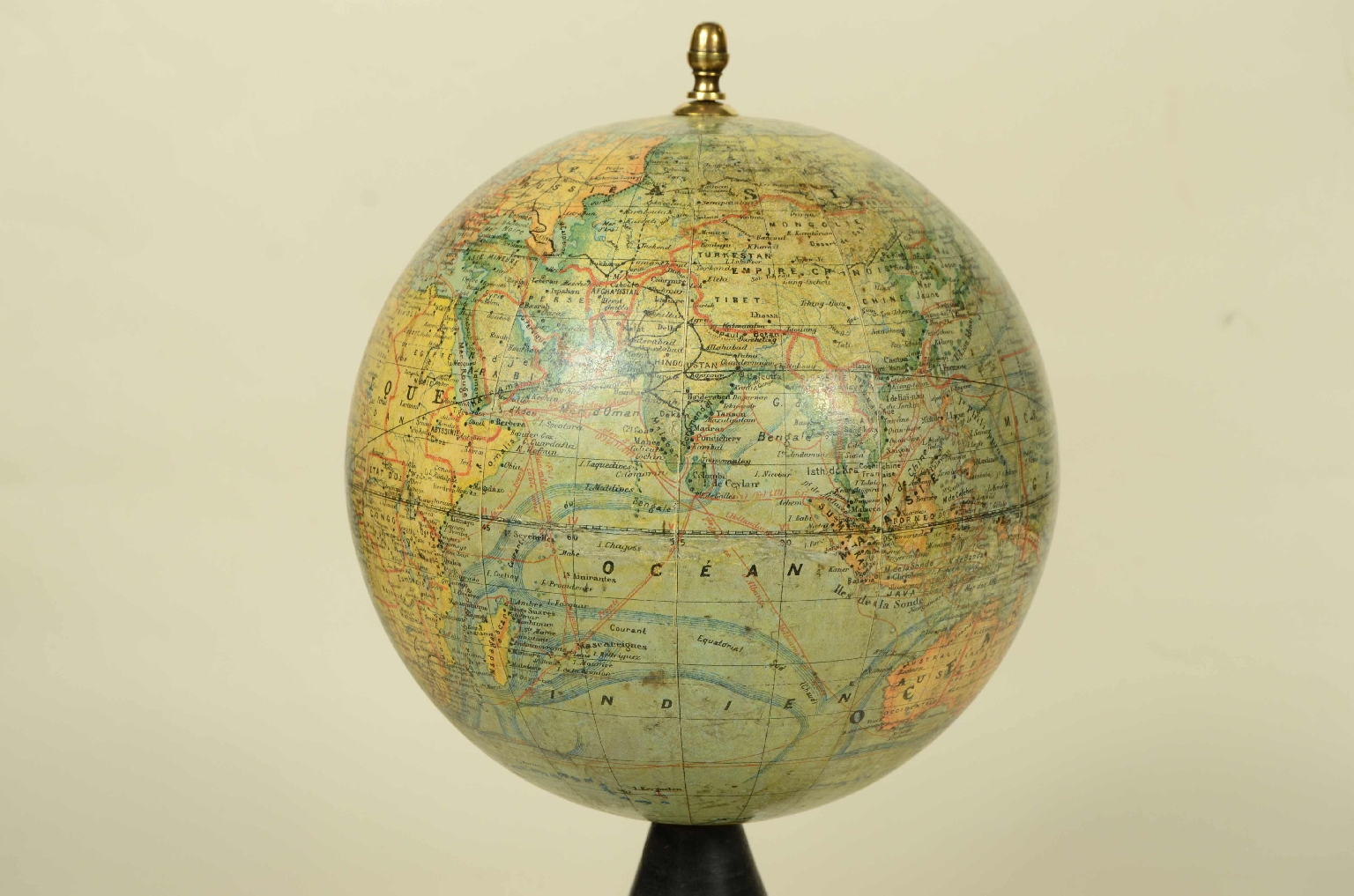 Antique globes-world maps/8099-Terrestrial Globe