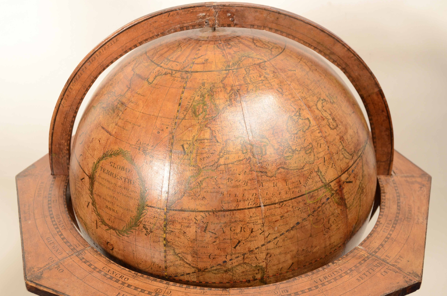 Antique globes-world maps/8104-Terrestrial Globe