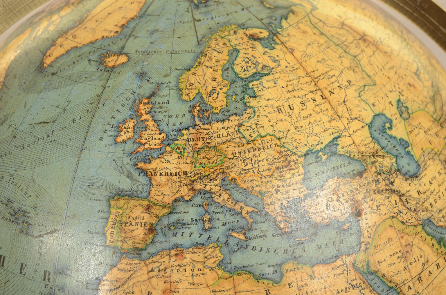 Antique globes-world maps/8113-Terrestrial Globe