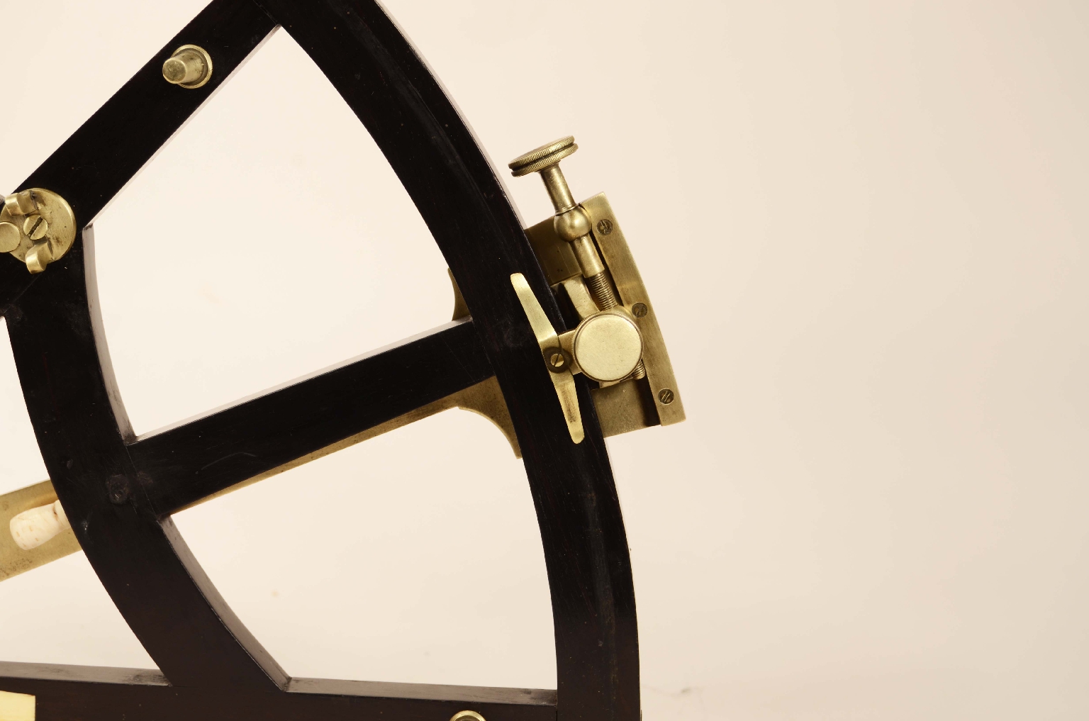 Nautical antiques/8114-Octant