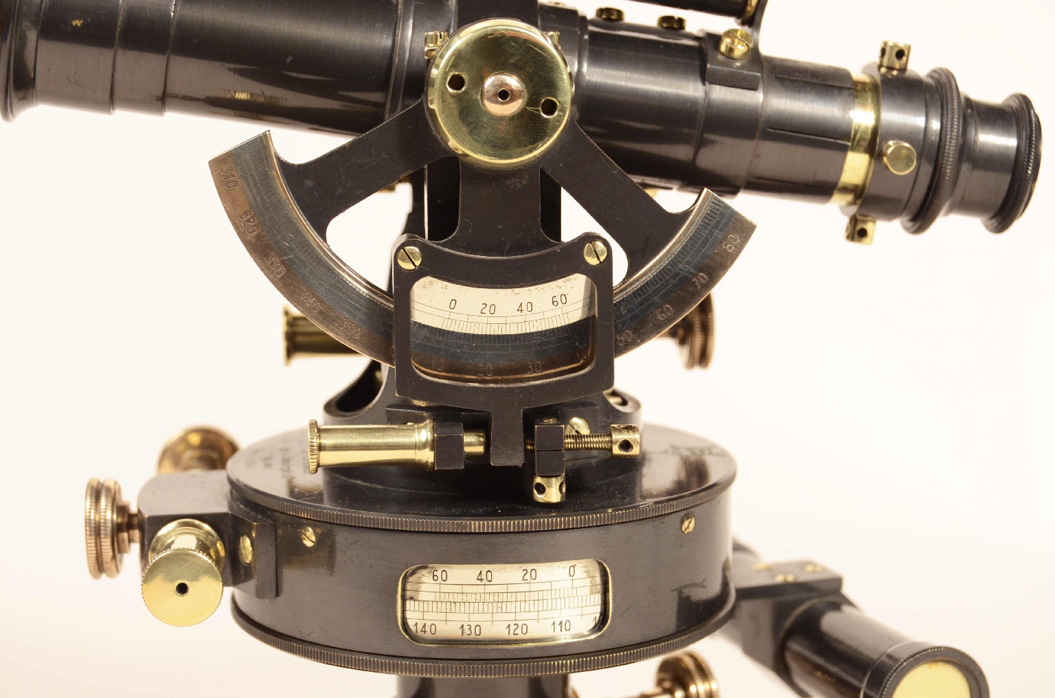 Antique measuring instruments/8130-Tacheometer