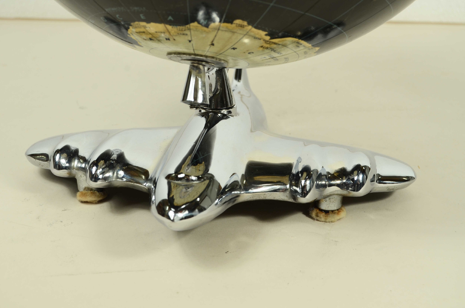 Globi-mappamondi antichi/8140-Globo Terrestre Nero