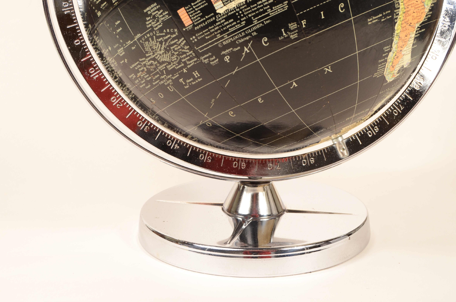 Antique globes-world maps/8147-Terrestrial Globe