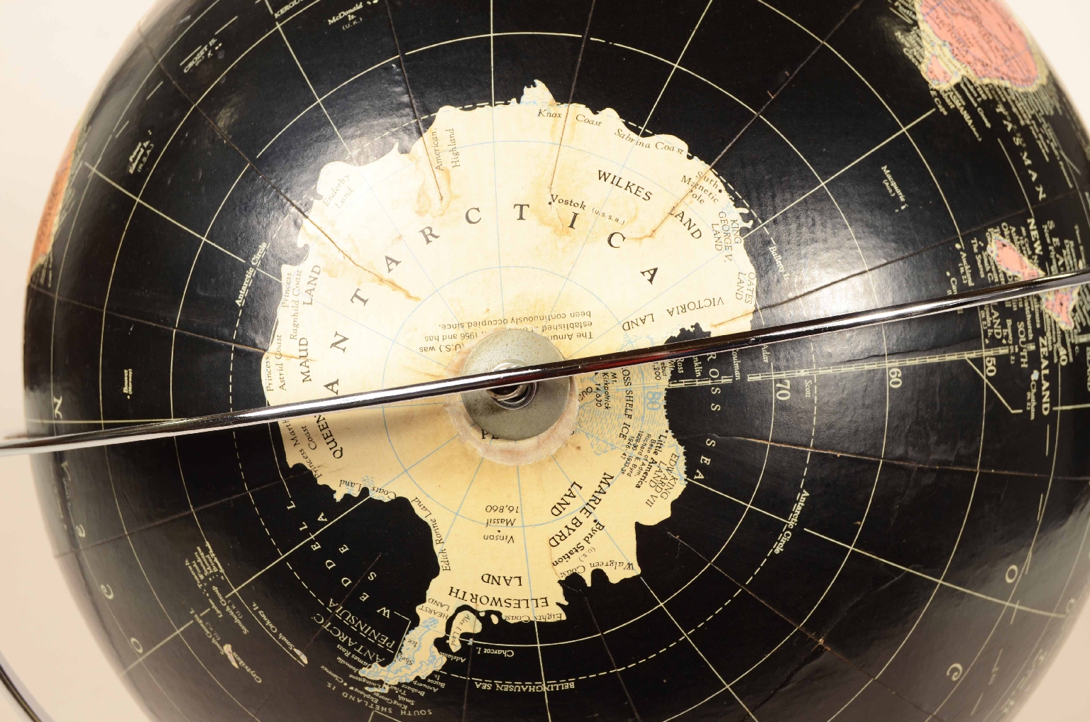 Antique globes-world maps/8147-Terrestrial Globe