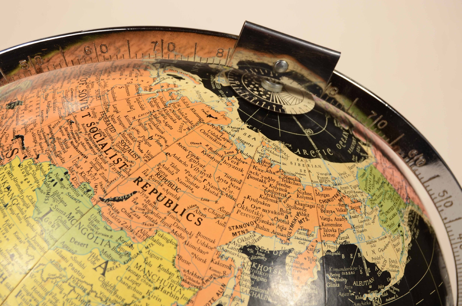 Antique globes-world maps/8147-Terrestrial Globe