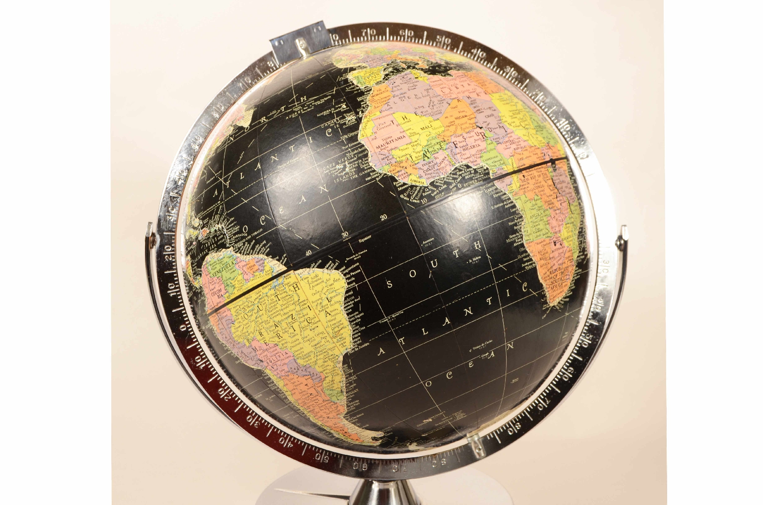 Antique globes-world maps/8147-Terrestrial Globe