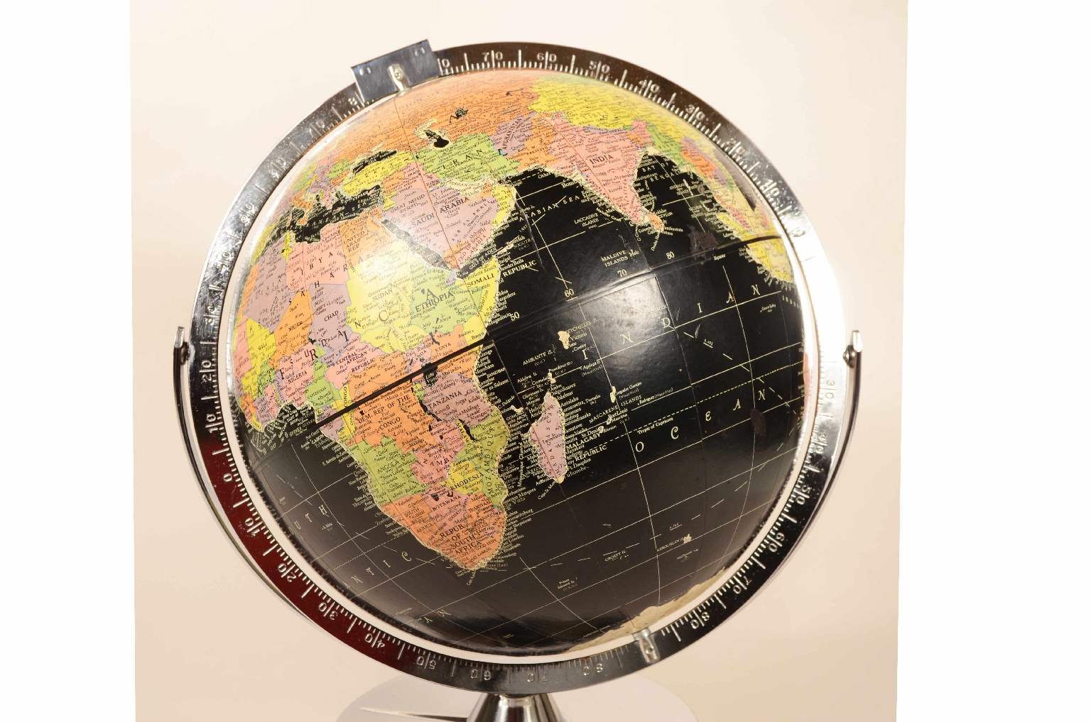 Antique globes-world maps/8147-Terrestrial Globe