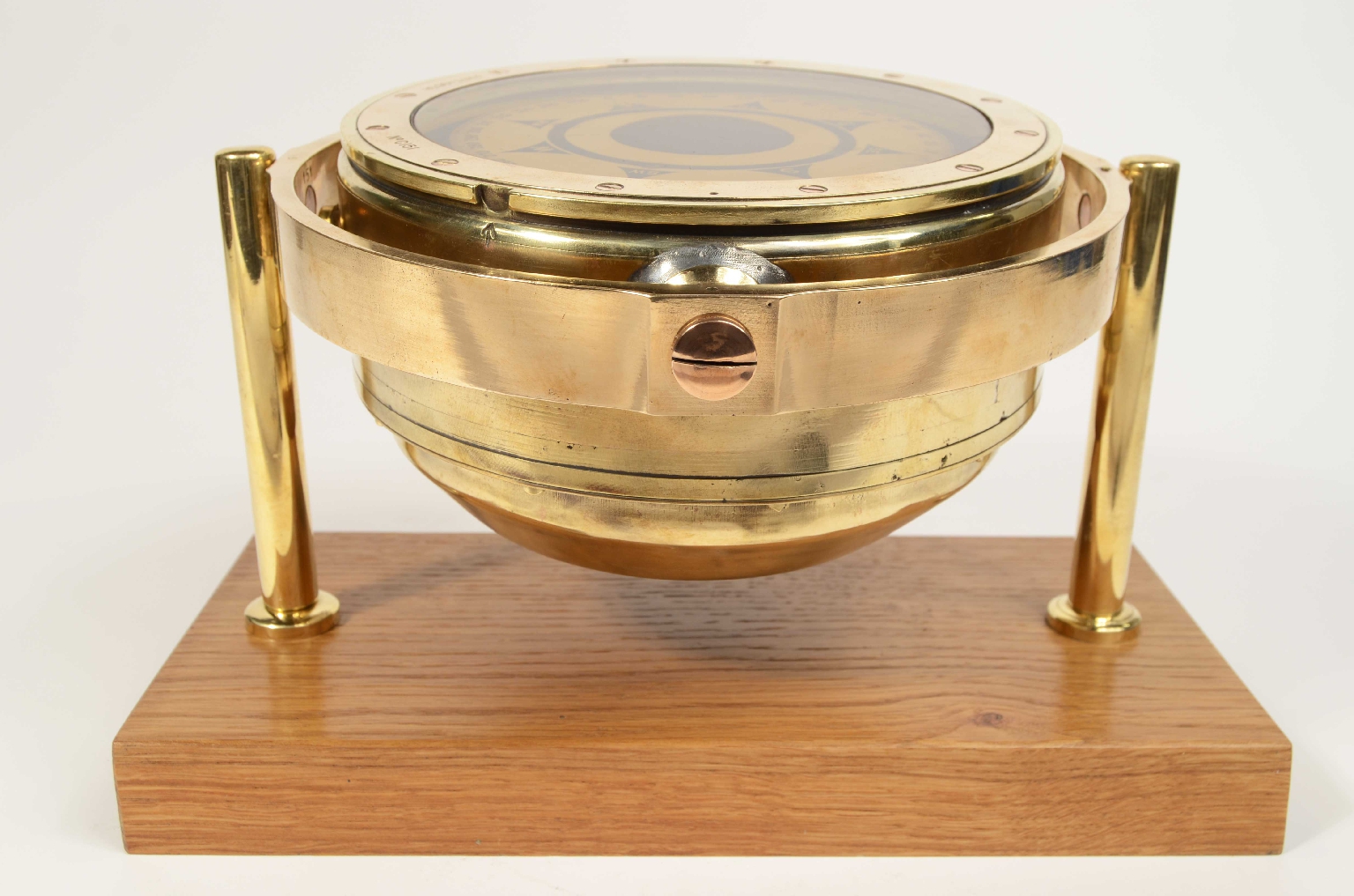 Antique compasses/8169-Large Nautical Compass