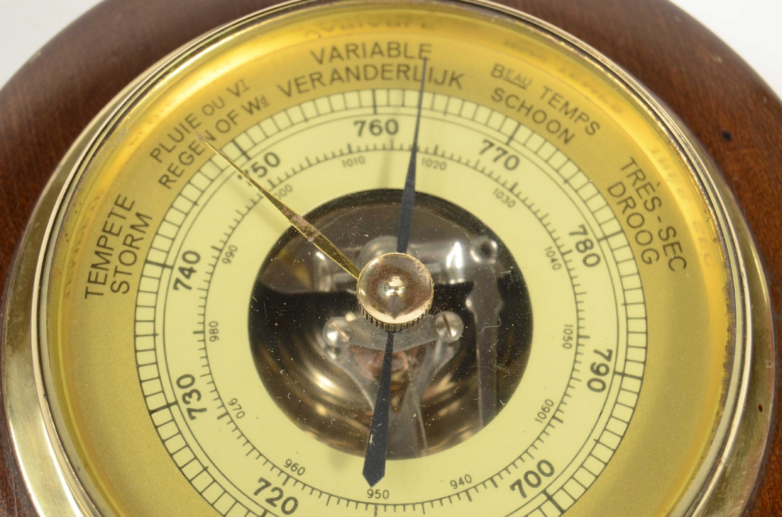 Antique barometers/8172-Small Barometer