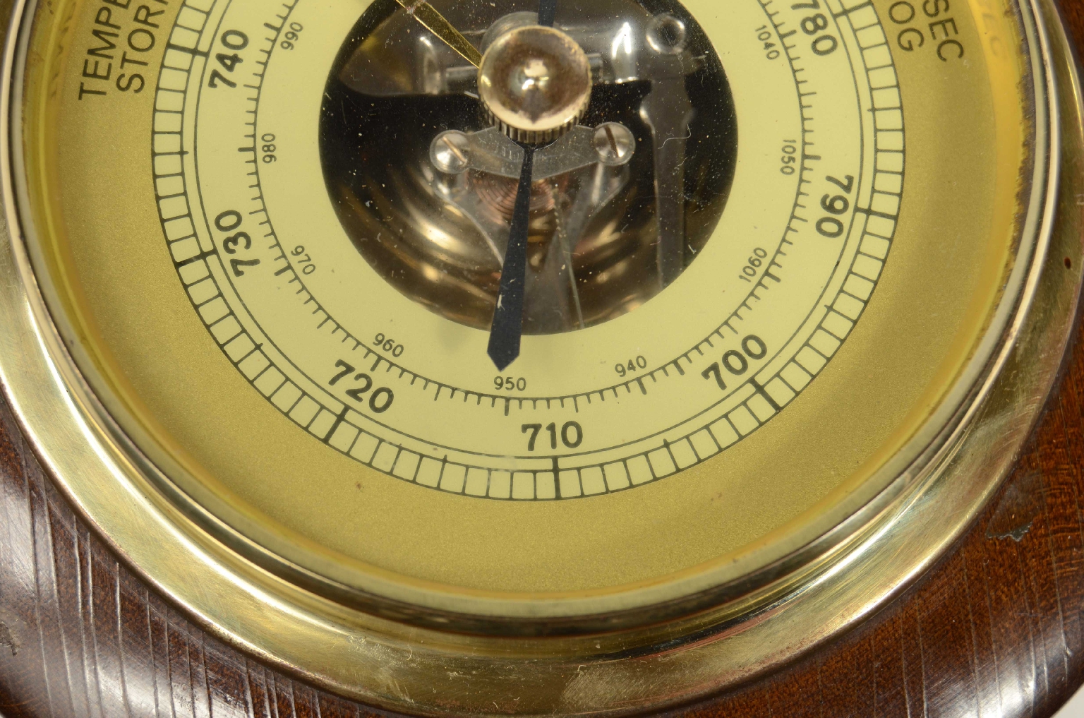 Antique barometers/8172-Small Barometer