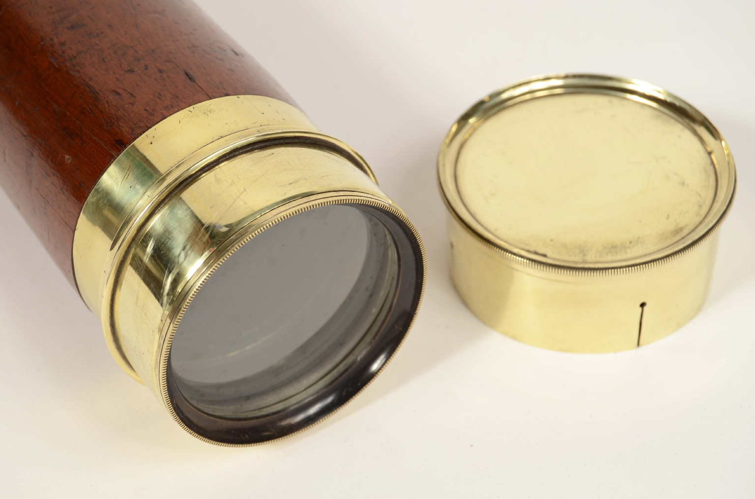 Nautical antiques/8188-Antique Telescope