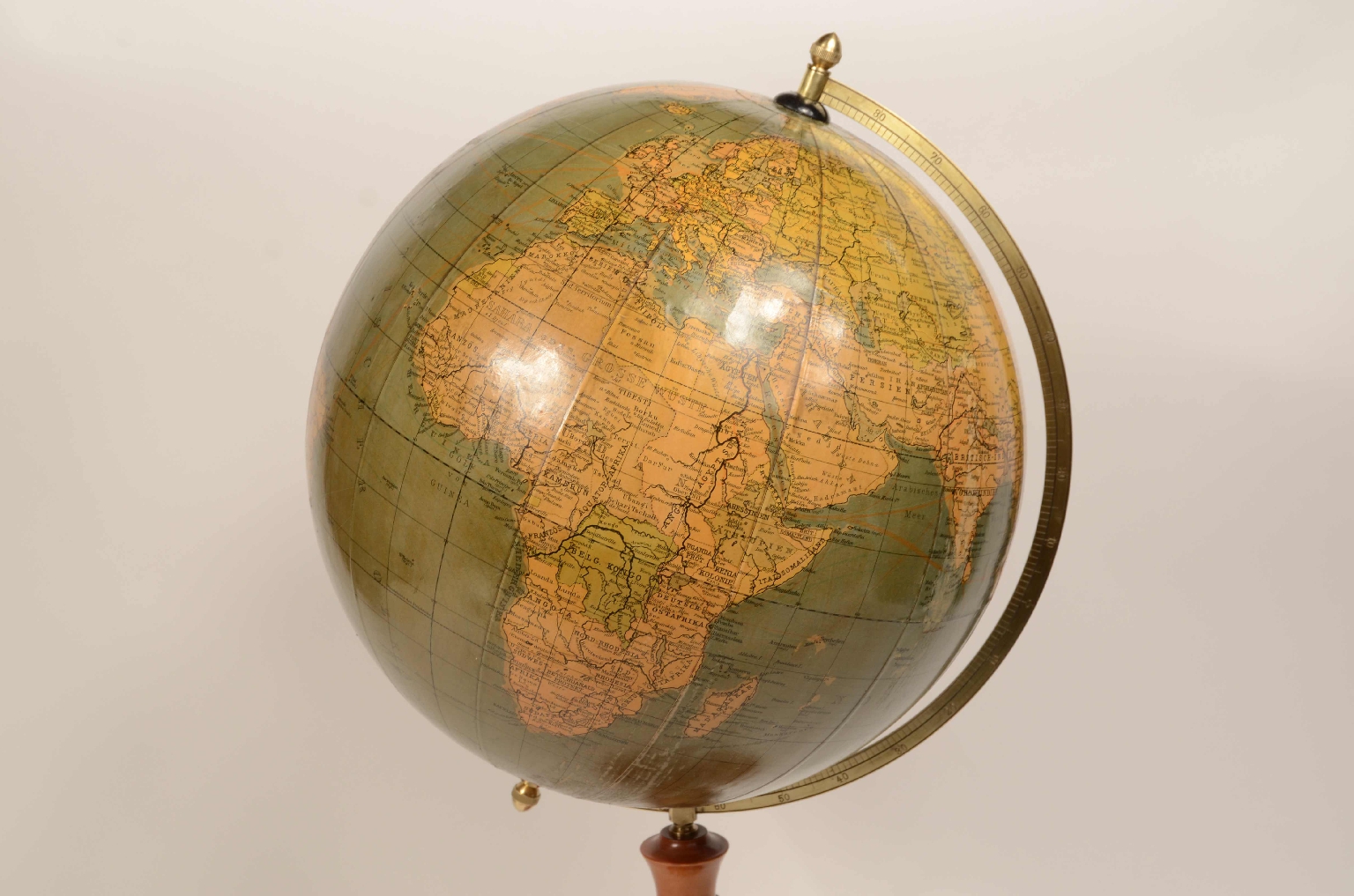 Globi-mappamondi antichi/8192-Globo Terrestre