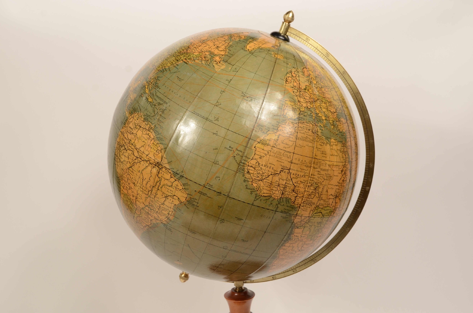 Globi-mappamondi antichi/8192-Globo Terrestre