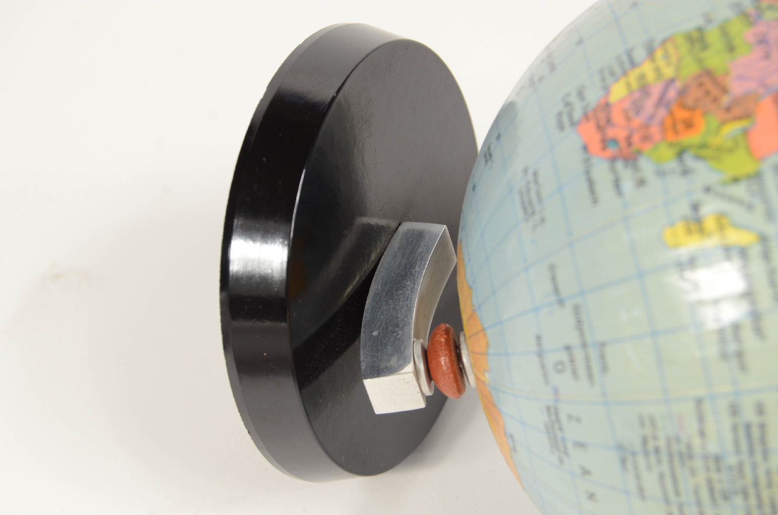 Antique globes-world maps/8195-Small Terrestrial Globe