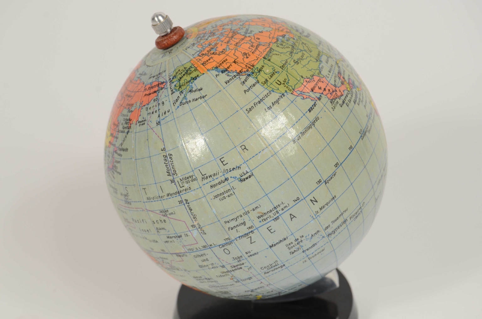 Antique globes-world maps/8195-Small Terrestrial Globe