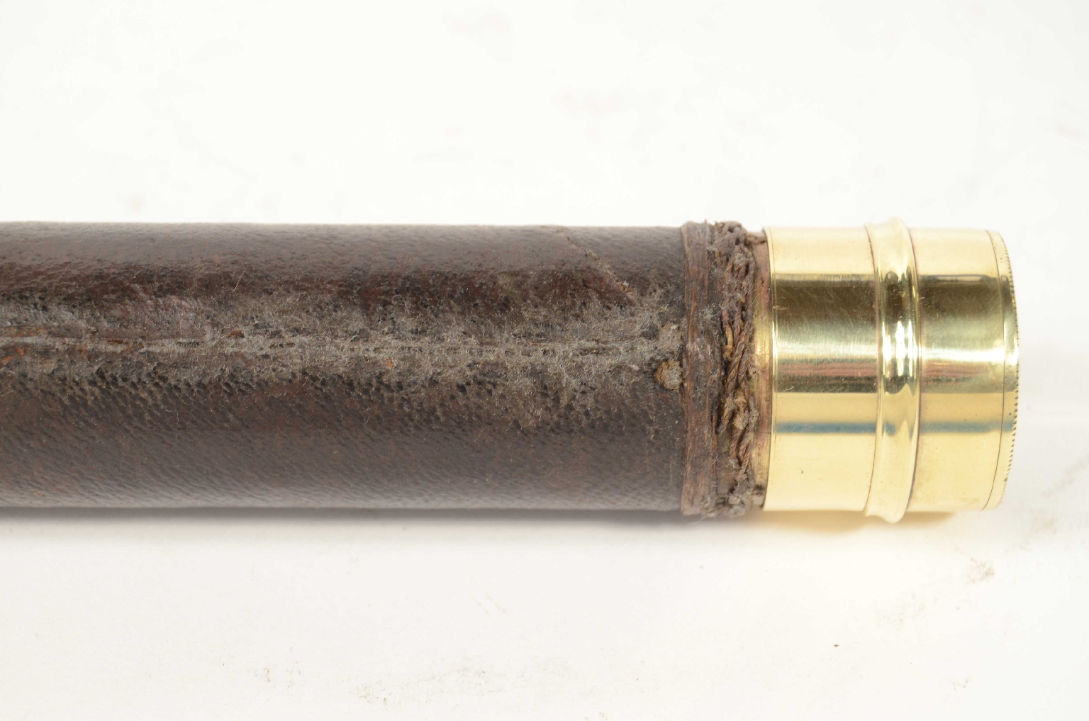 Nautical antiques/8200-Antique Telescope