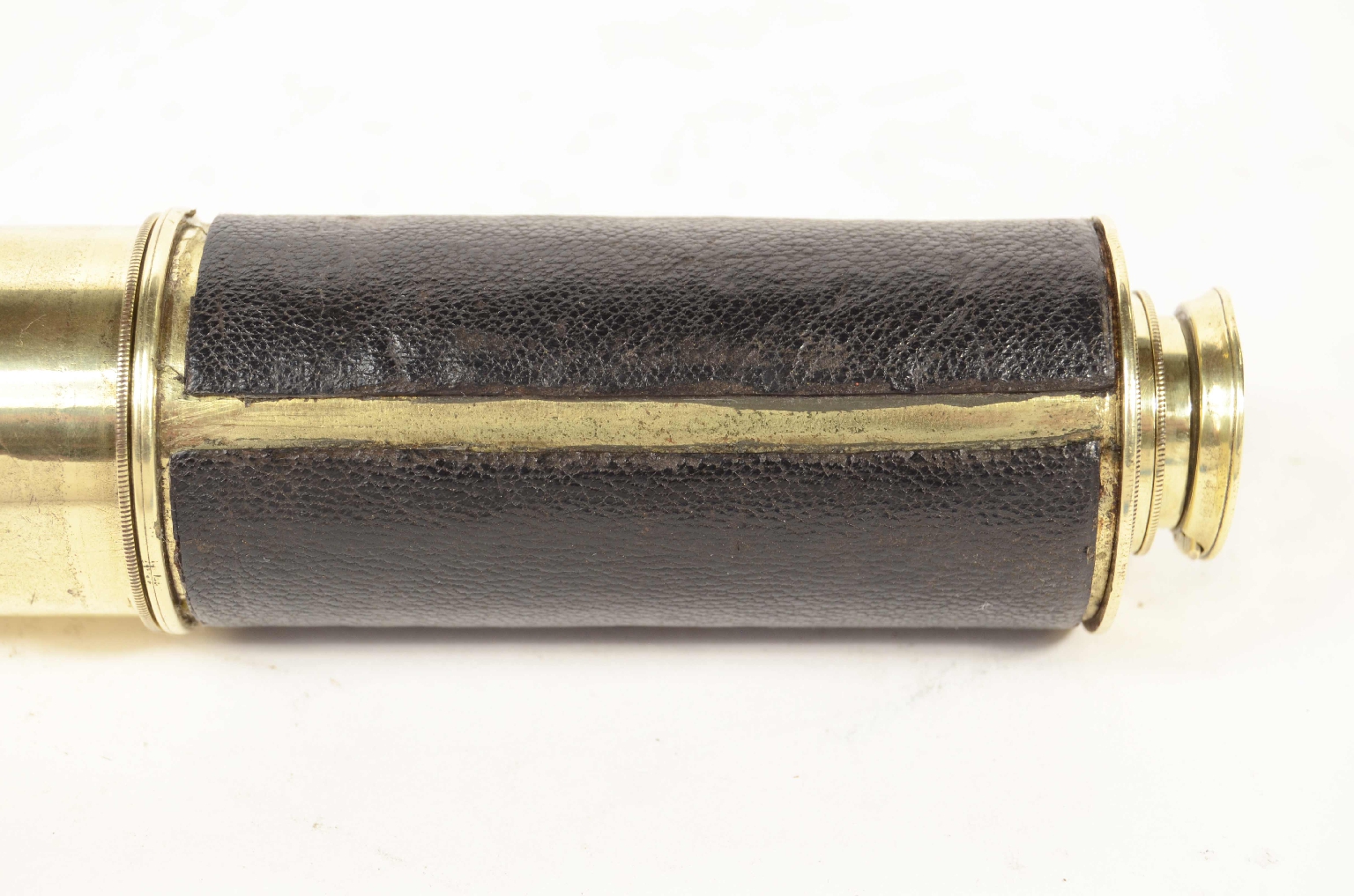 Nautical antiques/8202-Antique Telescope