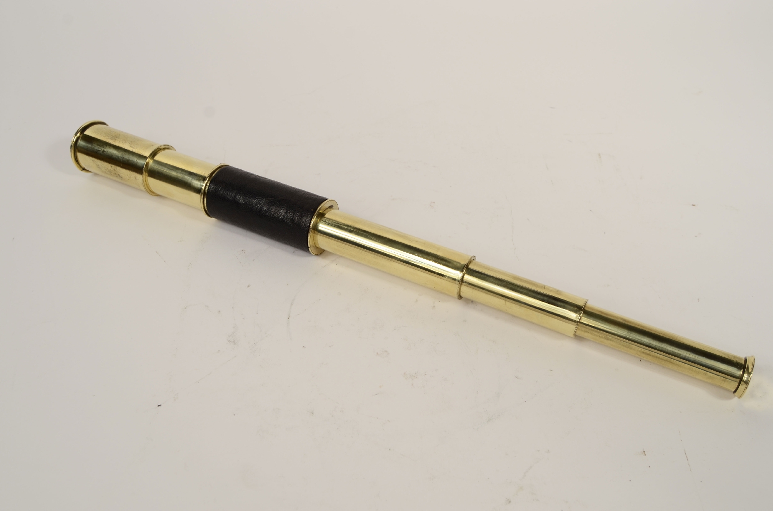 Nautical antiques/8202-Antique Telescope