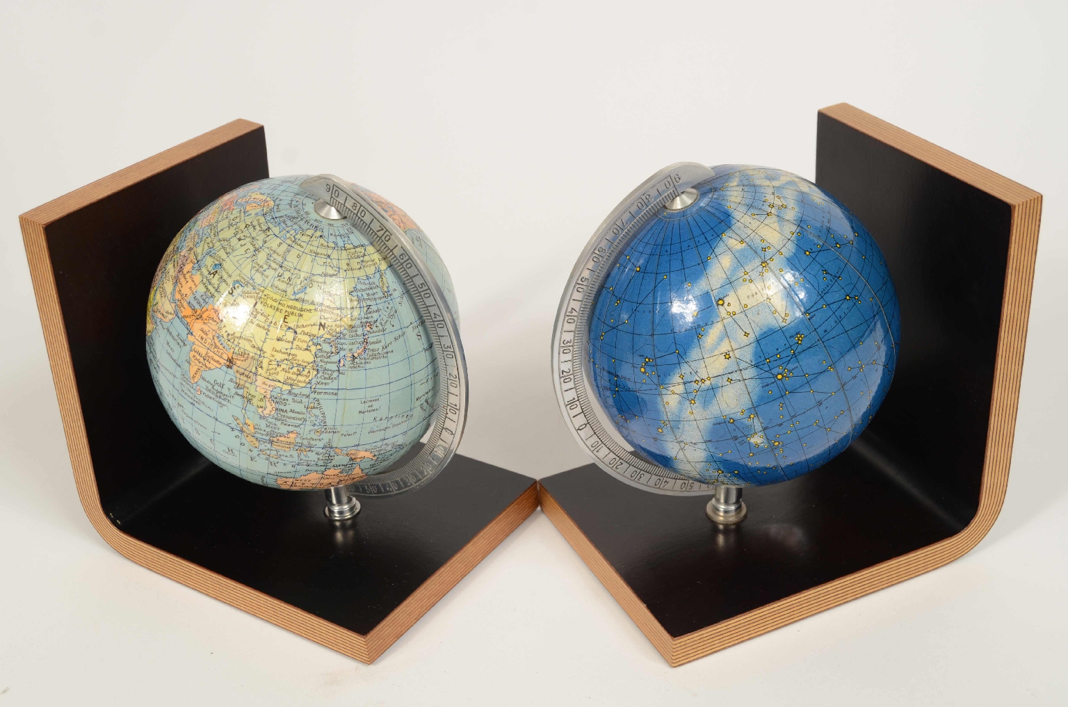 Antique globes-world maps/8206-Pair Bookend