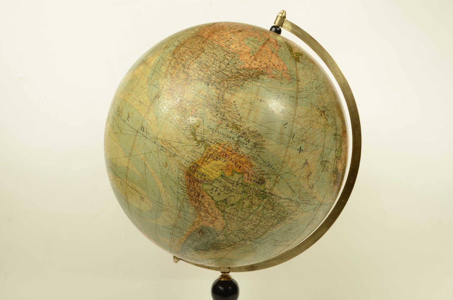 Antique globes-world maps/8217-Terrestrial Globe