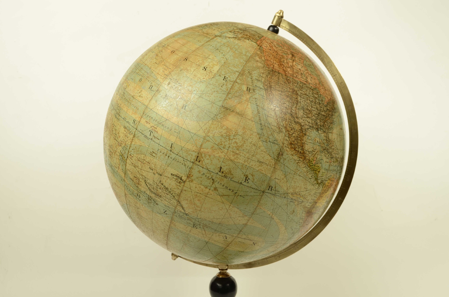 Antique globes-world maps/8217-Terrestrial Globe