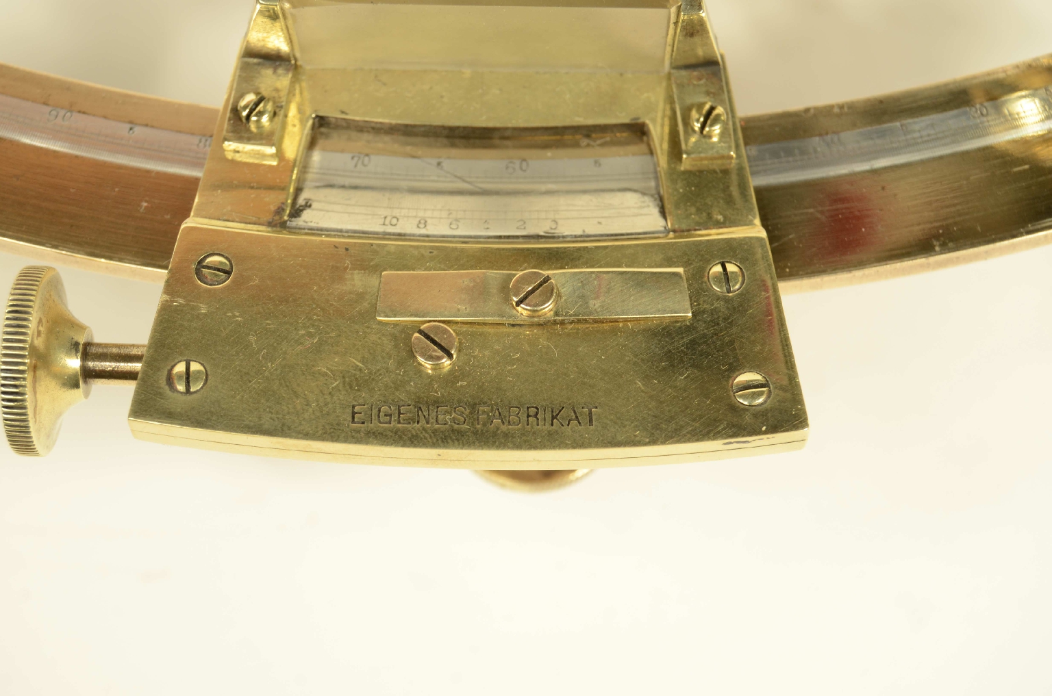 Nautical antiques/8248a-Antique Sextant