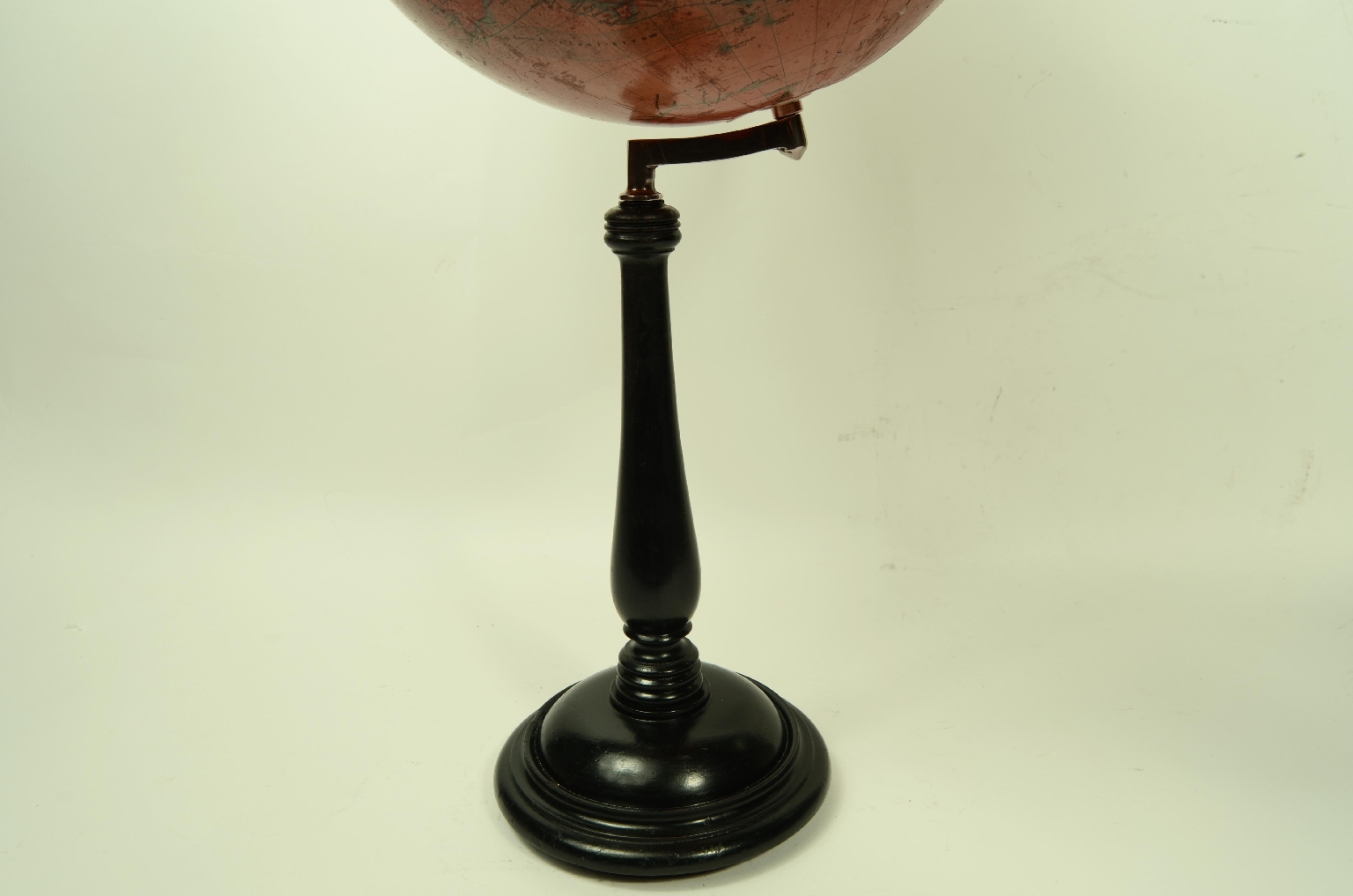 Antique globes-world maps/8276-Terrestrial Globe