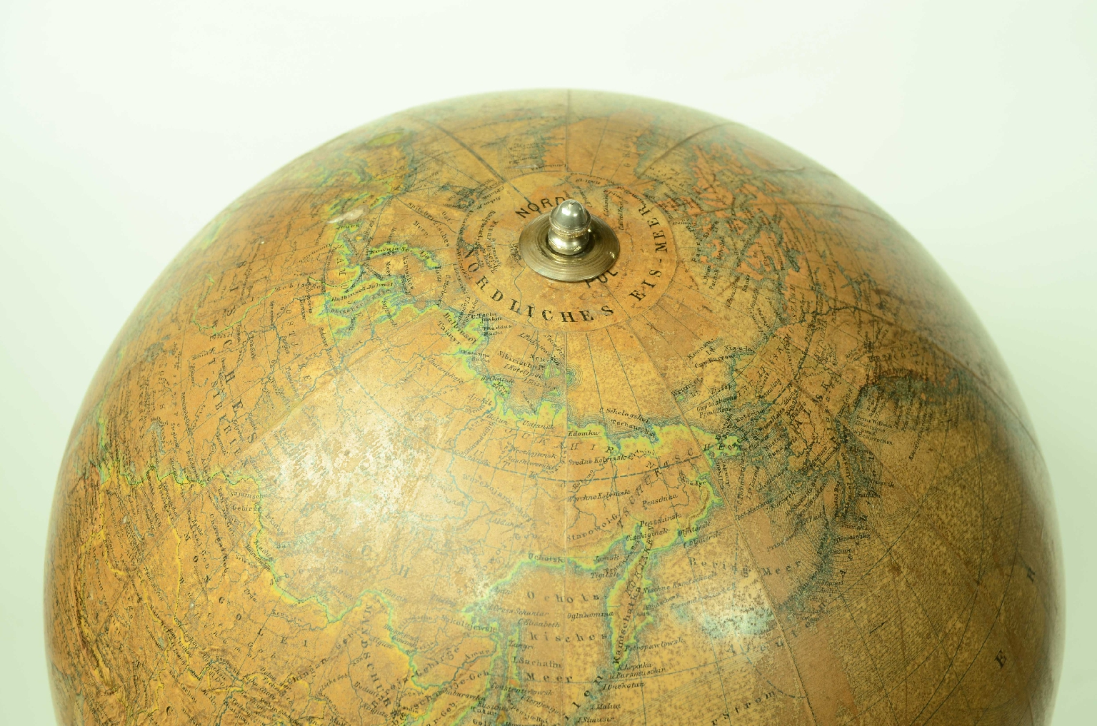 Antique globes-world maps/8276-Terrestrial Globe