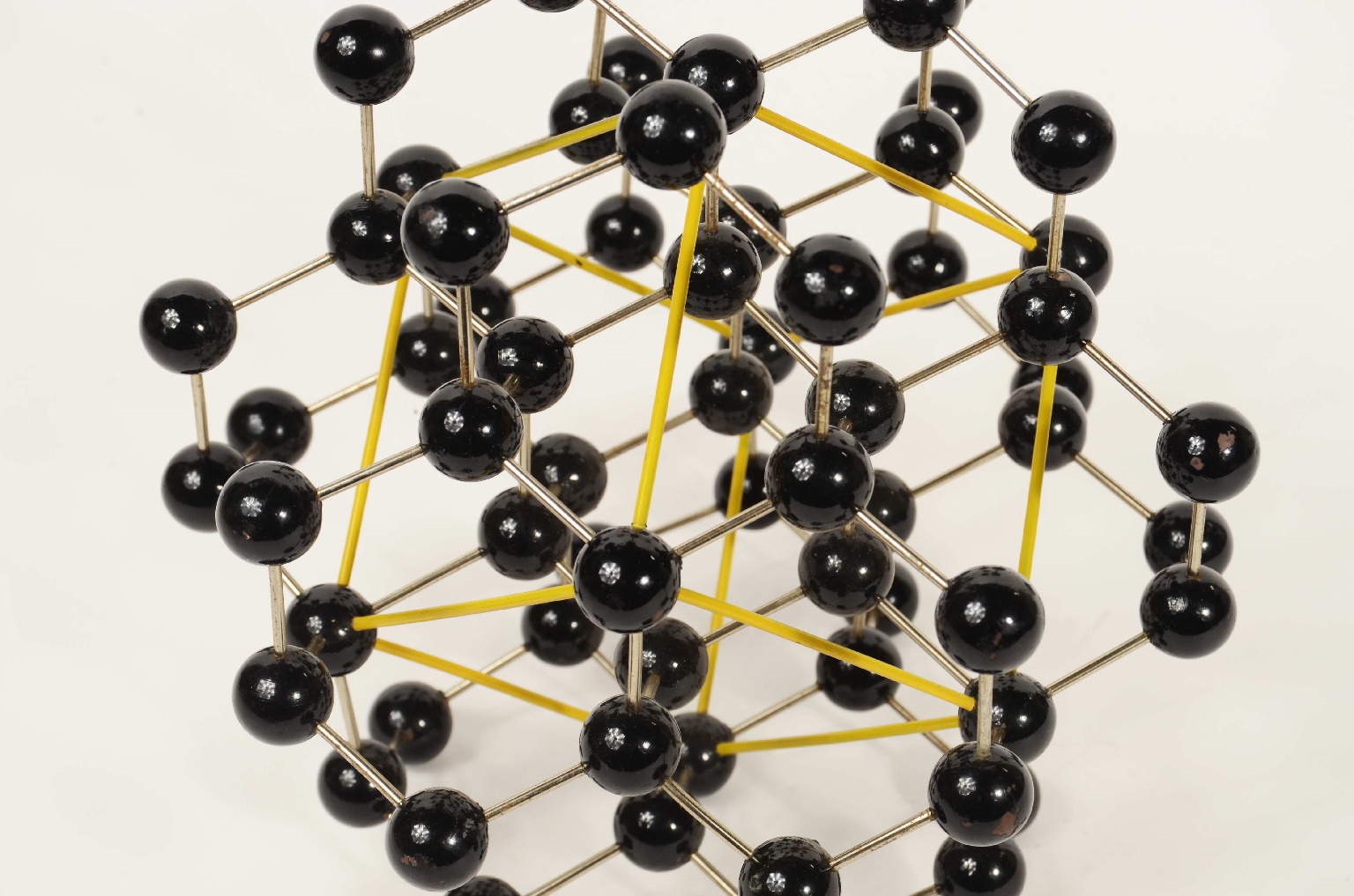 Natural history/8279-Diamond Model