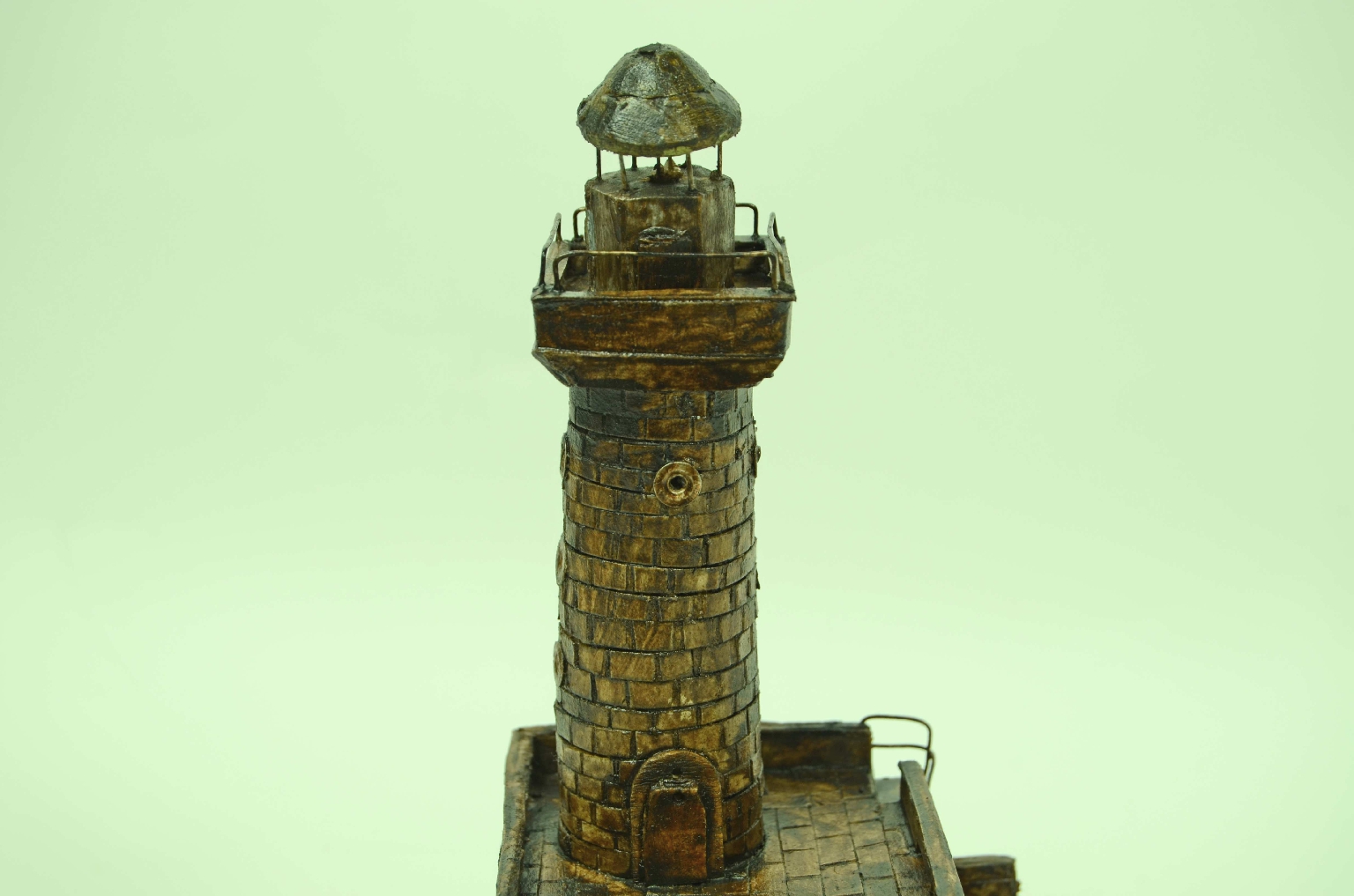 Nautical antiques/8292-Lighthouse Model