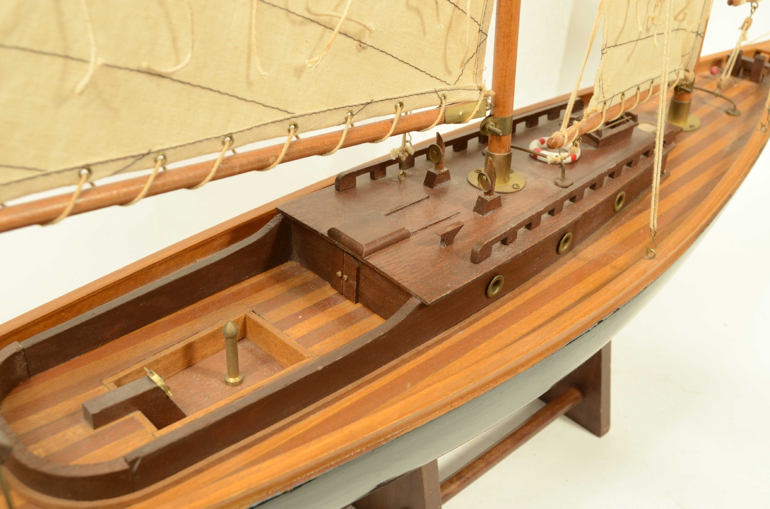 Old ship models/8298a-Schooner Model