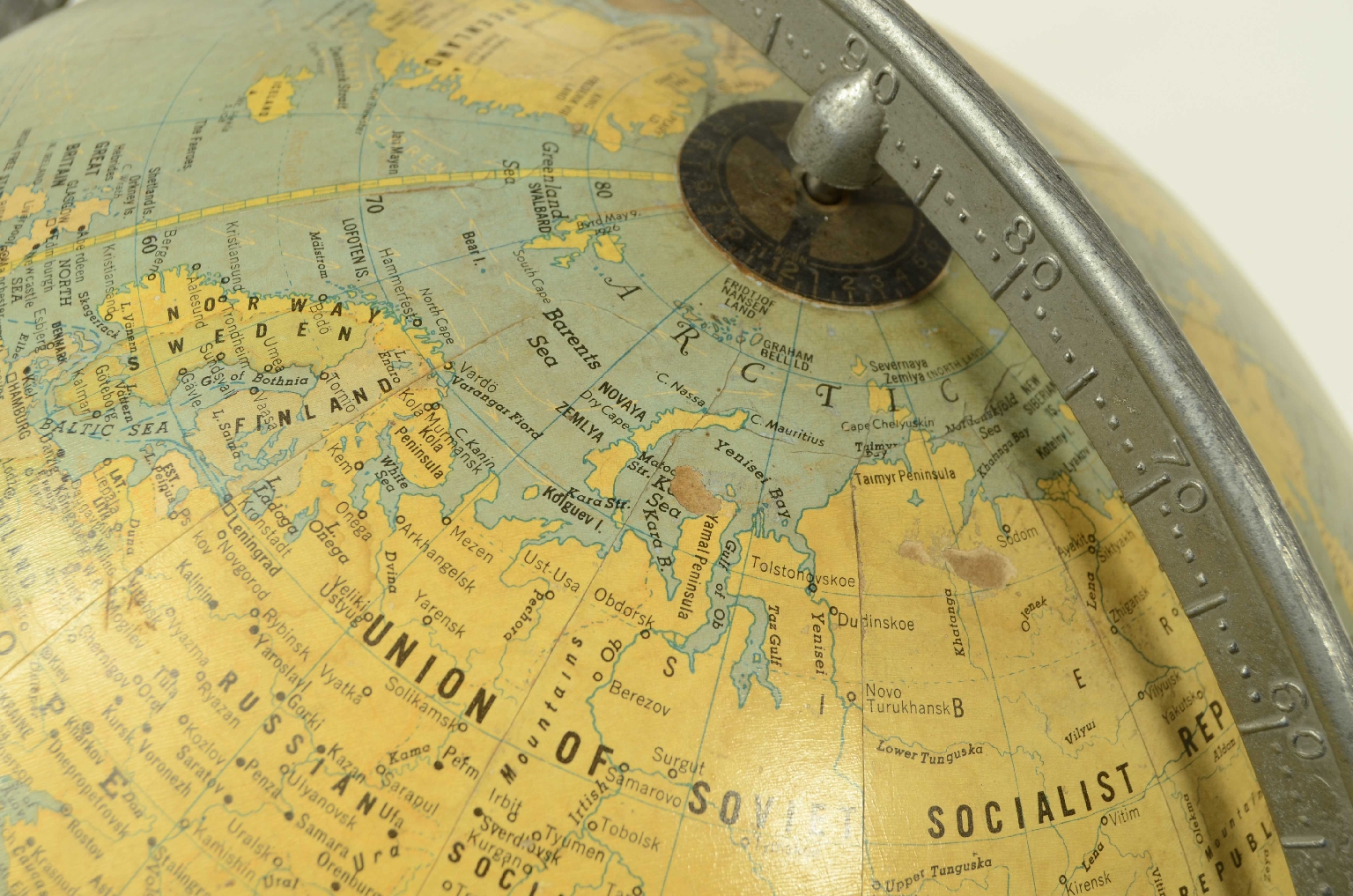 Antique globes-world maps/8333-Terrestrial Globe