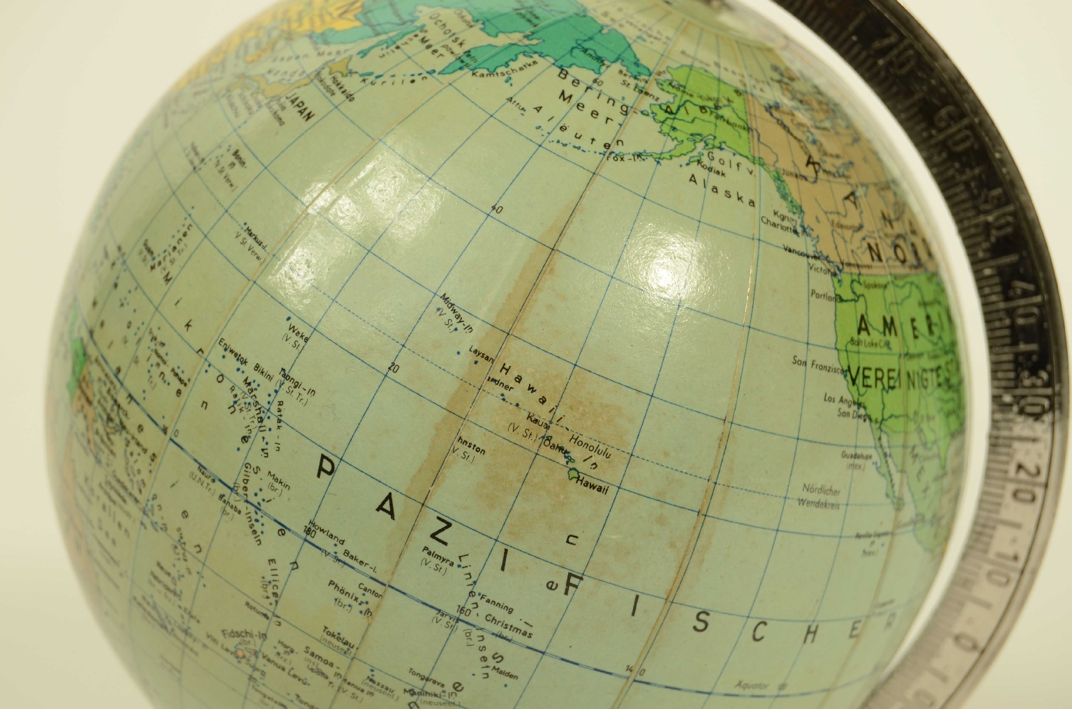Antique globes-world maps/8340-Small Terrestrial Globe