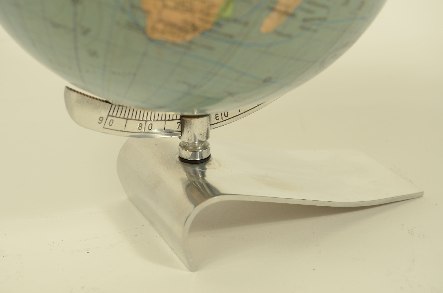 Antique globes-world maps/8341-Small Terrestrial Globe