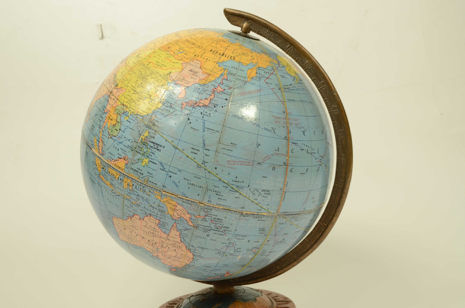 Antique globes-world maps/8347-Terrestrial Globe
