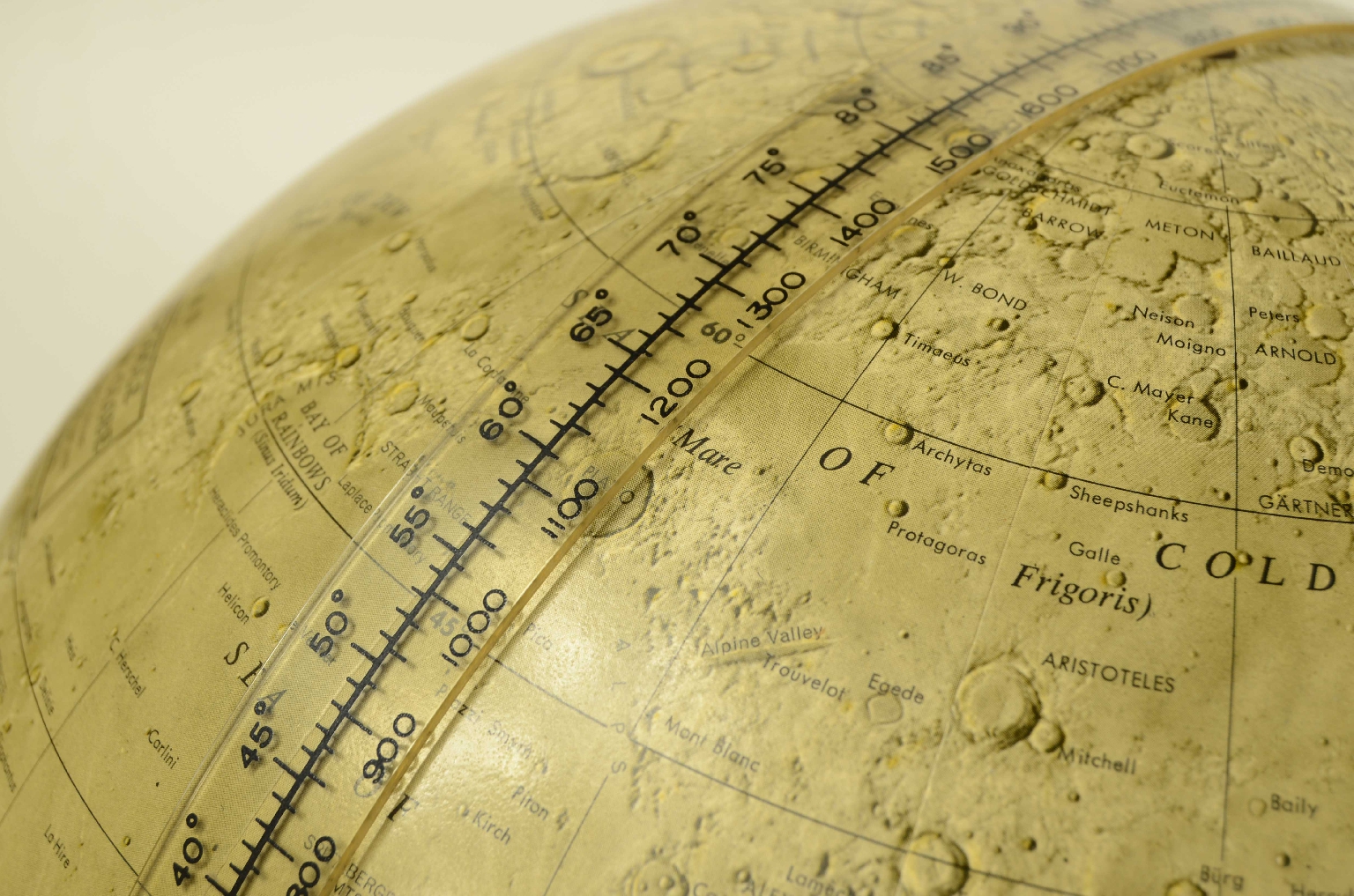 Globi-mappamondi antichi/8354-Globo della Luna