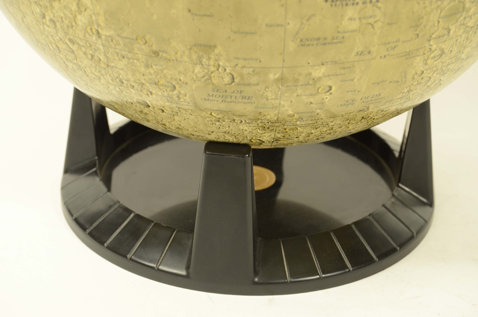 Antique globes-world maps/8354-Lunar Globe