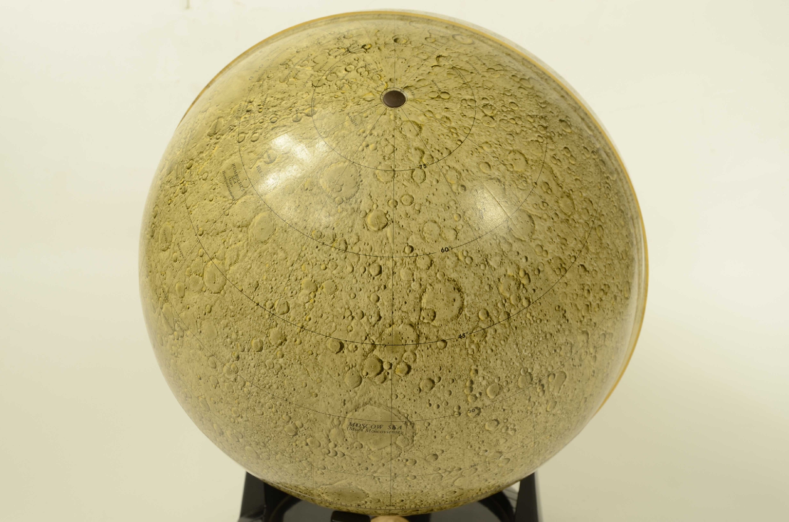 Antique globes-world maps/8354-Lunar Globe