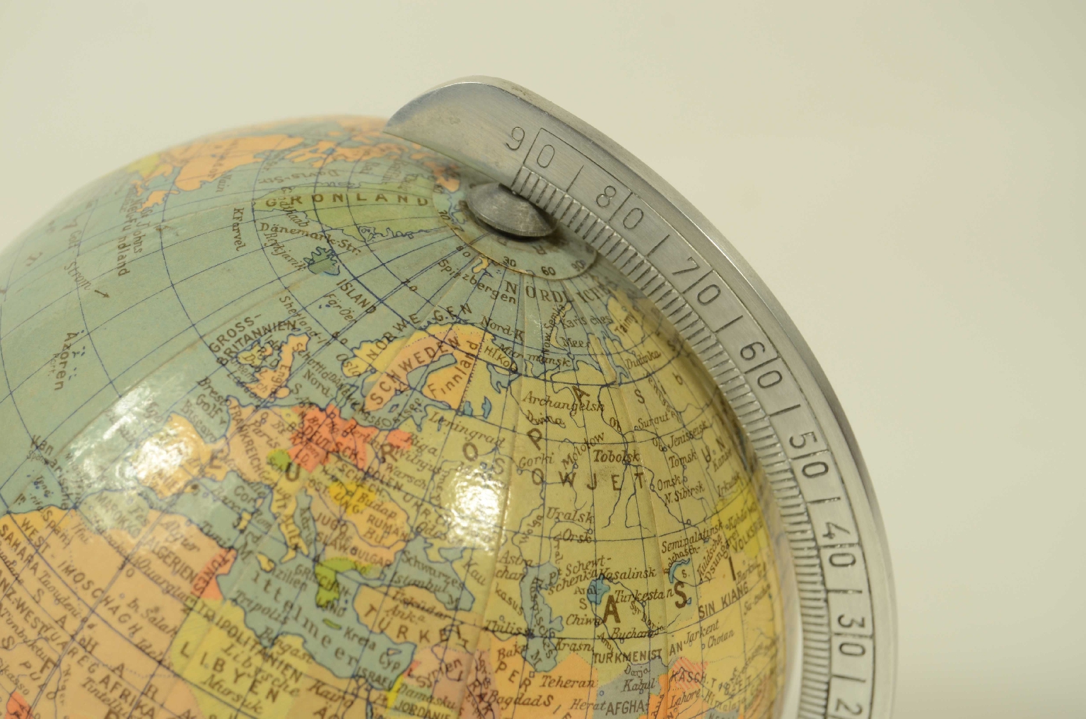 Antique globes-world maps/8355-Small Terrestrial Globe